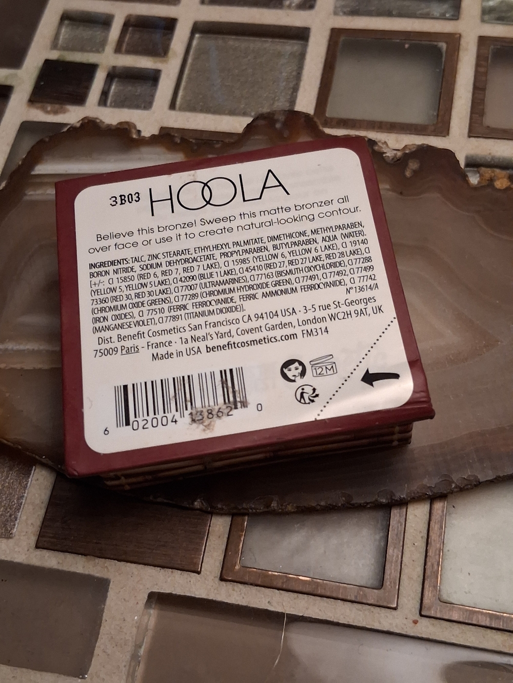 Benefit Hoola Mini Bronzer - Brown Matte Compact - Picture 2 of 5